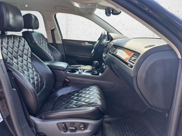 Volkswagen Touareg - 8