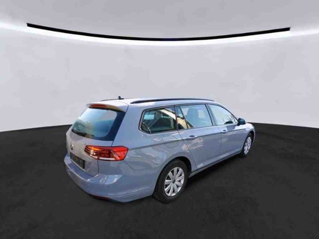 Passat Variant 1.5 TSI Conceptline LED+NAVI.+RFK