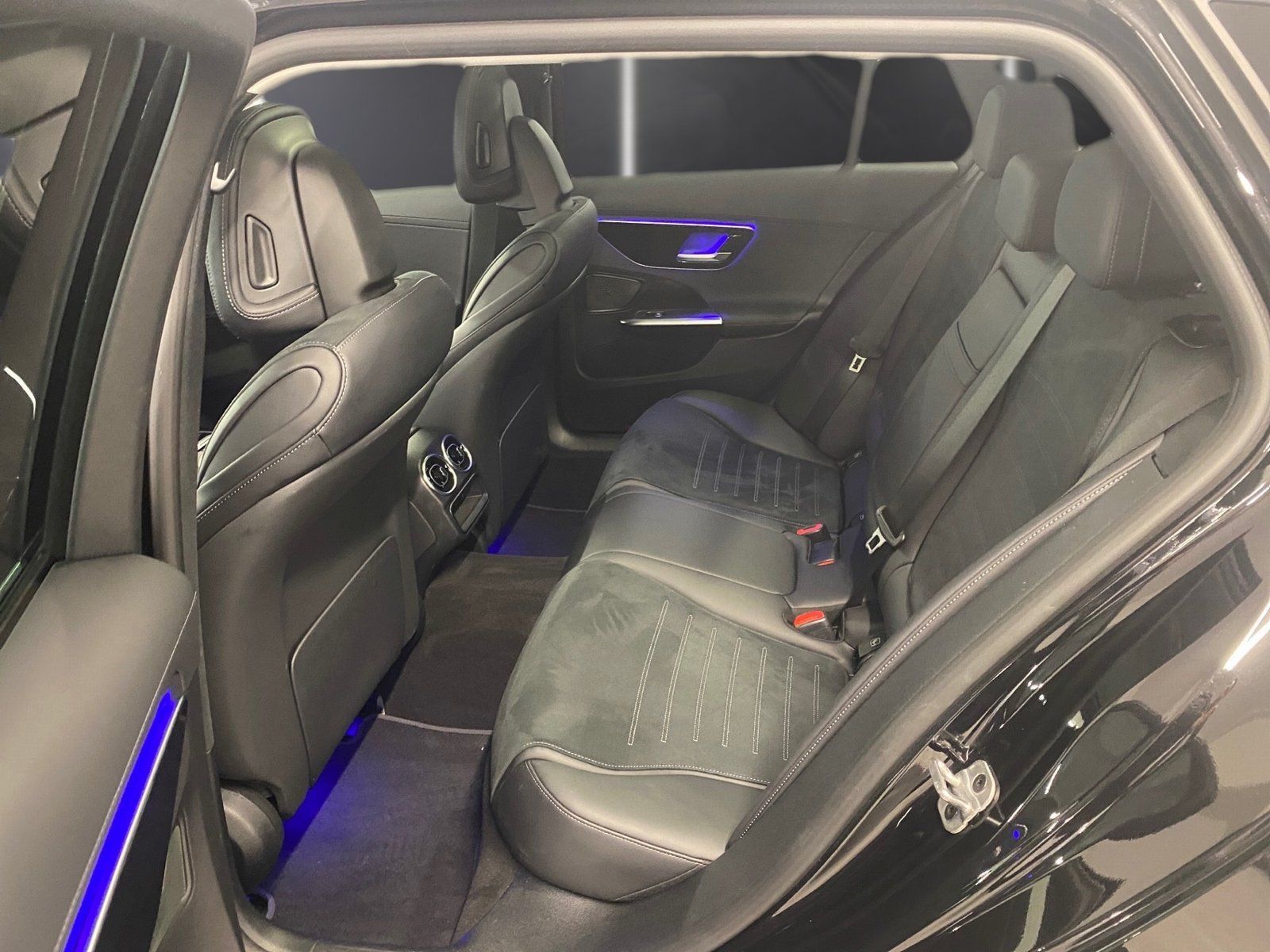 Fahrzeugabbildung Mercedes-Benz C 200 T AMG*Pano*AHK*Night*Totwink*Memo*LED*Kam*