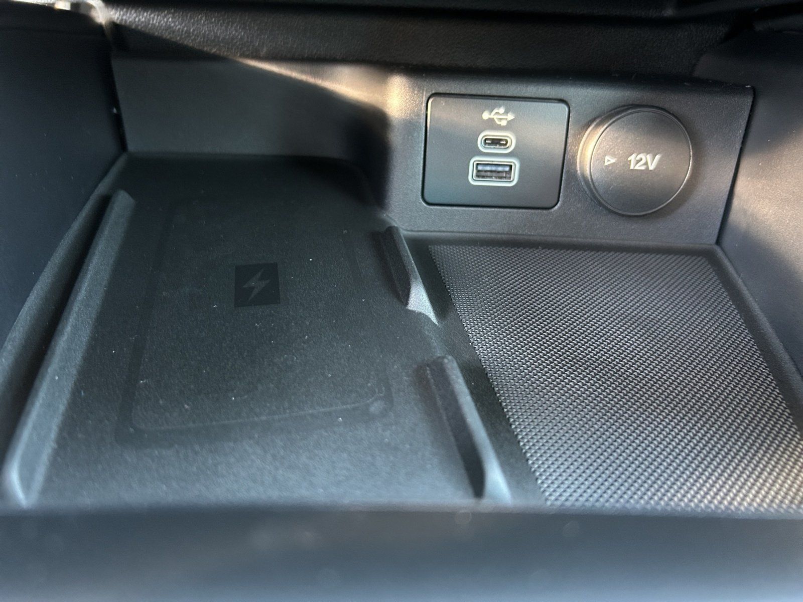 Fahrzeugabbildung Ford Focus Titanium X Winter P. B&O e.Call LM 17Z LED