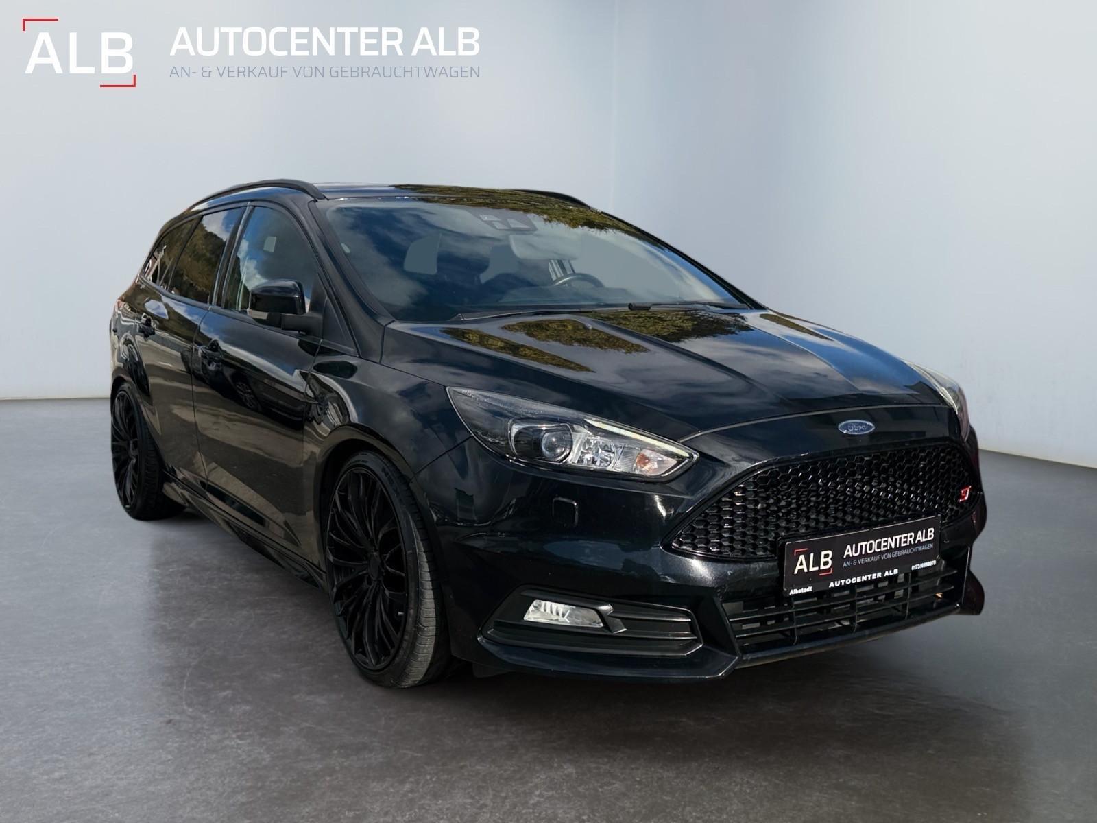 Ford Focus 2015 — photo 7