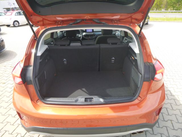 Fahrzeugabbildung Ford Focus ACTIVE 1,5 EcoB >AUT/Headup/NAV/LED/PAN<