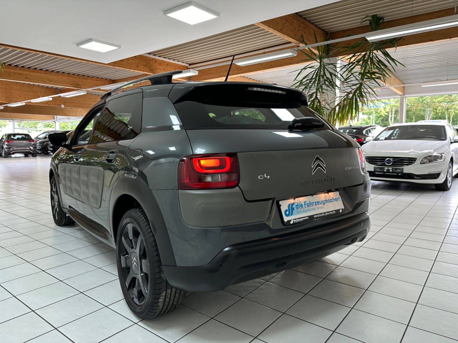 Fahrzeugabbildung Citroën C4 Cactus Feel*Klima*Tempomart*ZV*MFL