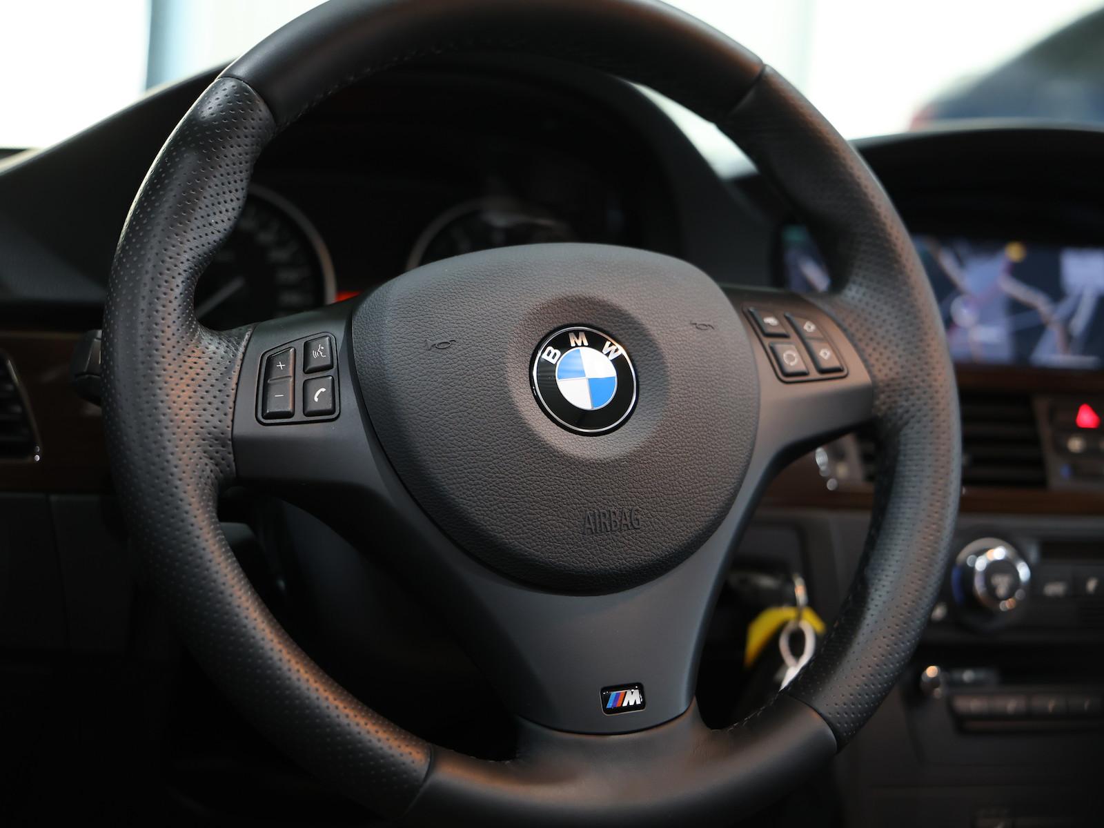 BMW 325i CABRIO SPORT SHADOW 1.HAND / BLACK & BROWN