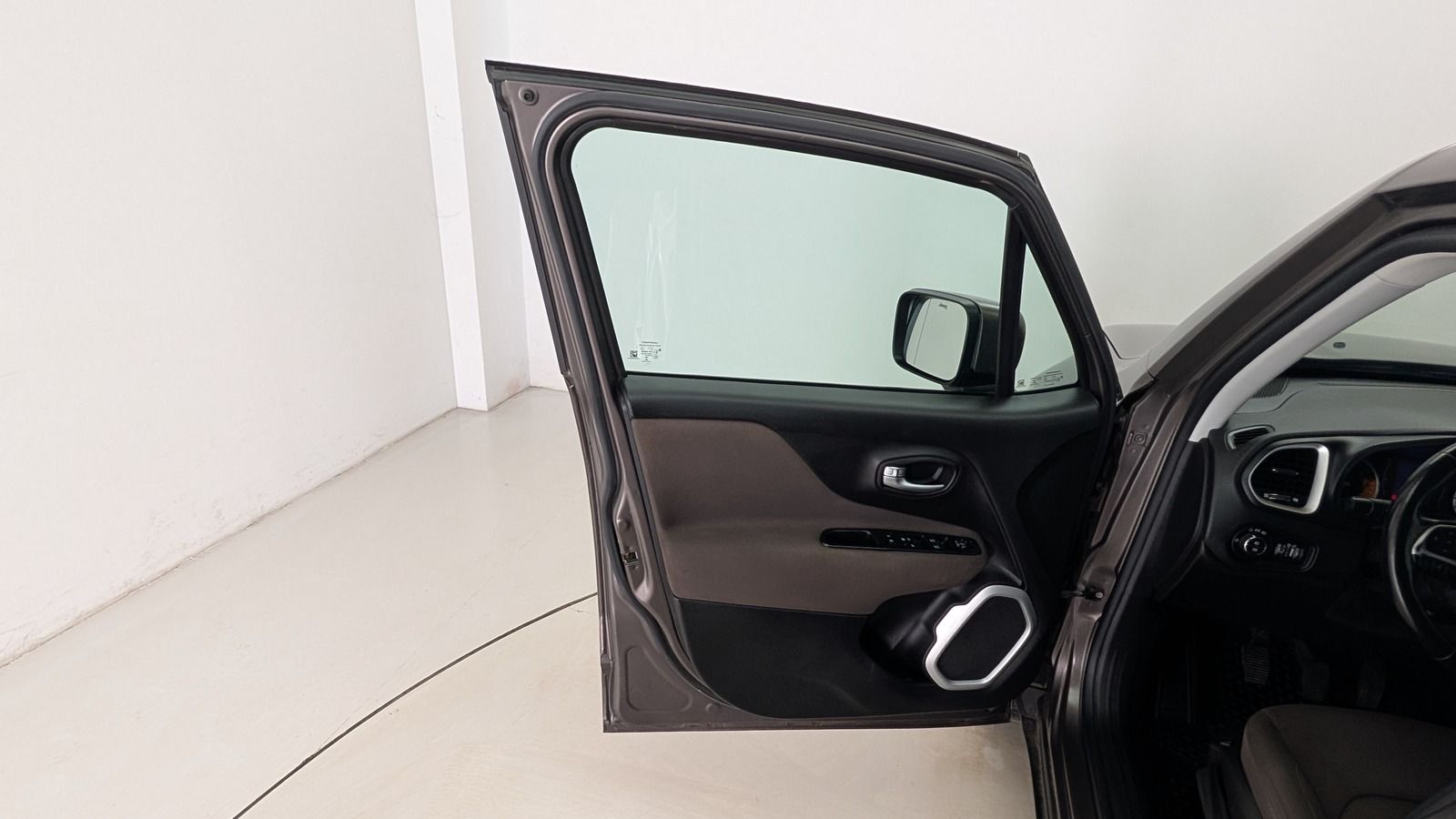 Fahrzeugabbildung Jeep Renegade 2.0 MultiJet II 140 AWD * AHK Night Eag