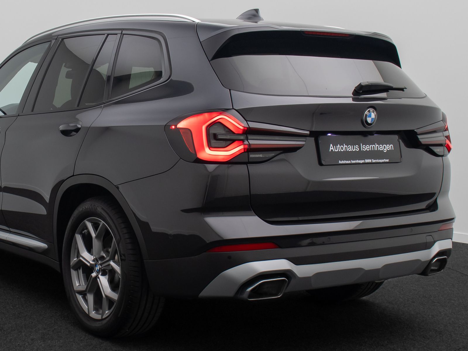 Fahrzeugabbildung BMW X3 xD30d Sport AHK DAB 360° Komfort Leder 19Zoll