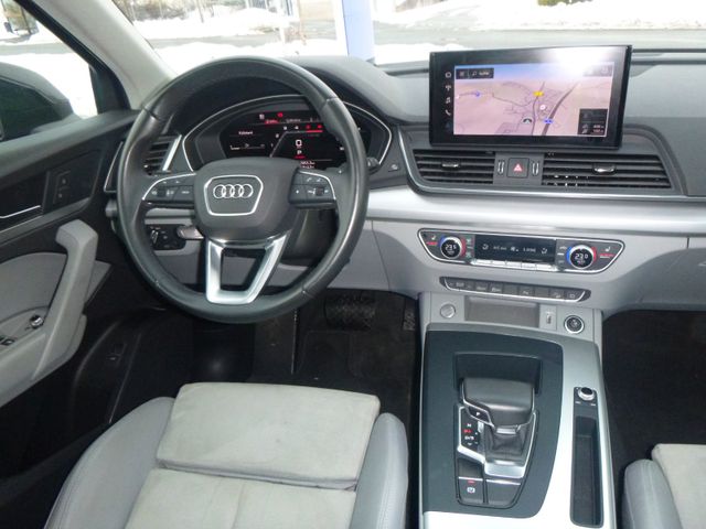 Fahrzeugabbildung Audi Q5 40 TDI quattro >AUT/AHK/NAV/PANO/SHZ<