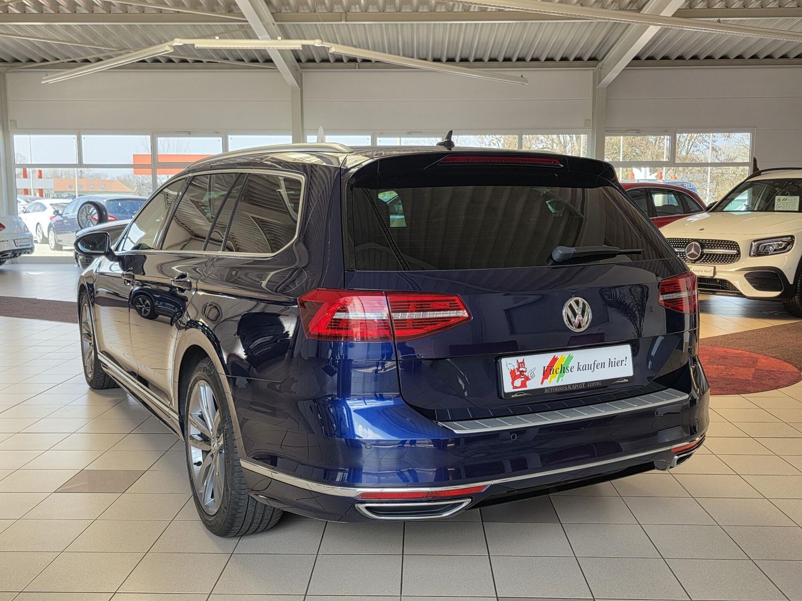 Fahrzeugabbildung Volkswagen Passat Variant 4M R-Line/Keyles/DAB/Carplay/Ahk