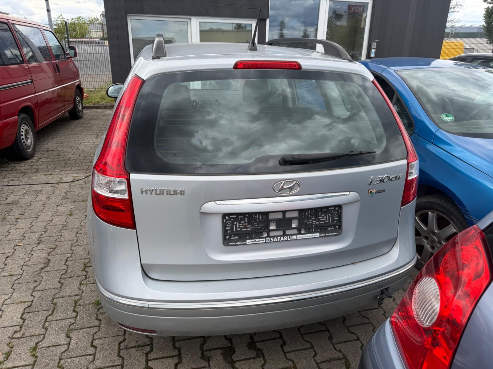 Hyundai i30 2010 — photo 6