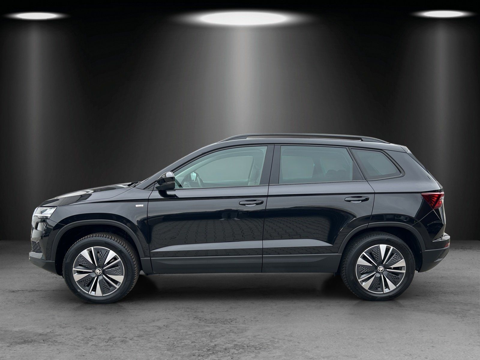 Fahrzeugabbildung SKODA Karoq Tour 2,0 TDI 4x4 DSG/LED/ACC/AHK/KAMERA/