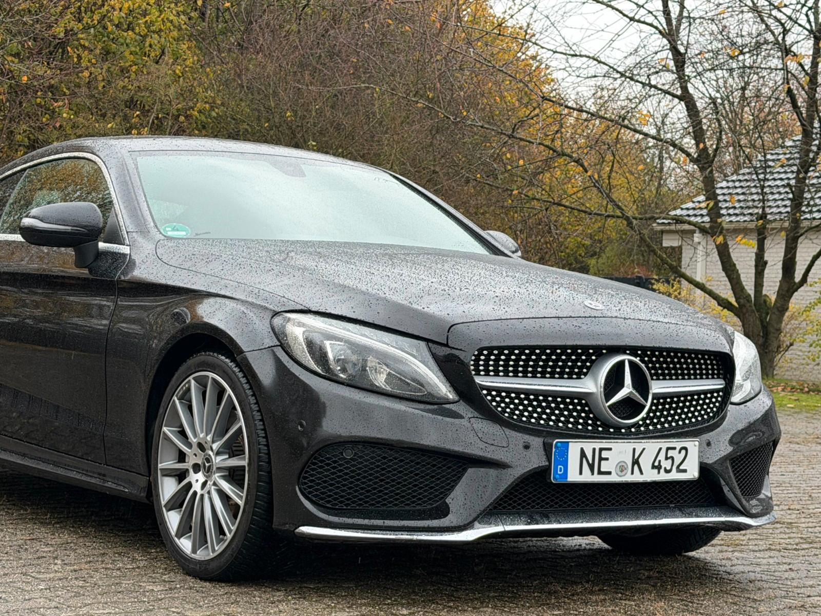 Mercedes-Benz Coupe C 200 AMG Leder Navi LED