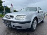 Volkswagen Bora Lim. Basis Nur 135000KM - Volkswagen Bora: Basis