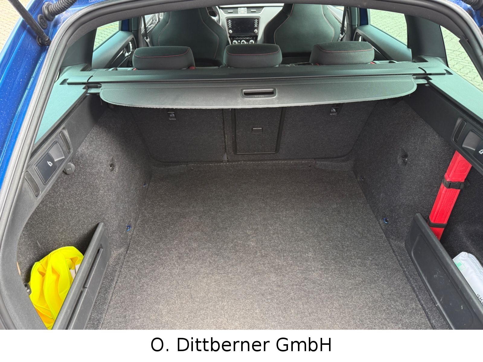 Skoda Octavia Combi 2,0 TDI DSG RS 4x4 StdHzg ACC Navi foto 8