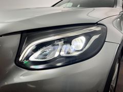 MERCEDES-BENZ GLC 250 4Matic / NUR 49.tKM / 2.HD / LED / MERCEDES-BENZ GLC 250 4Matic / NUR 49.tKM / 2.HD / LED /