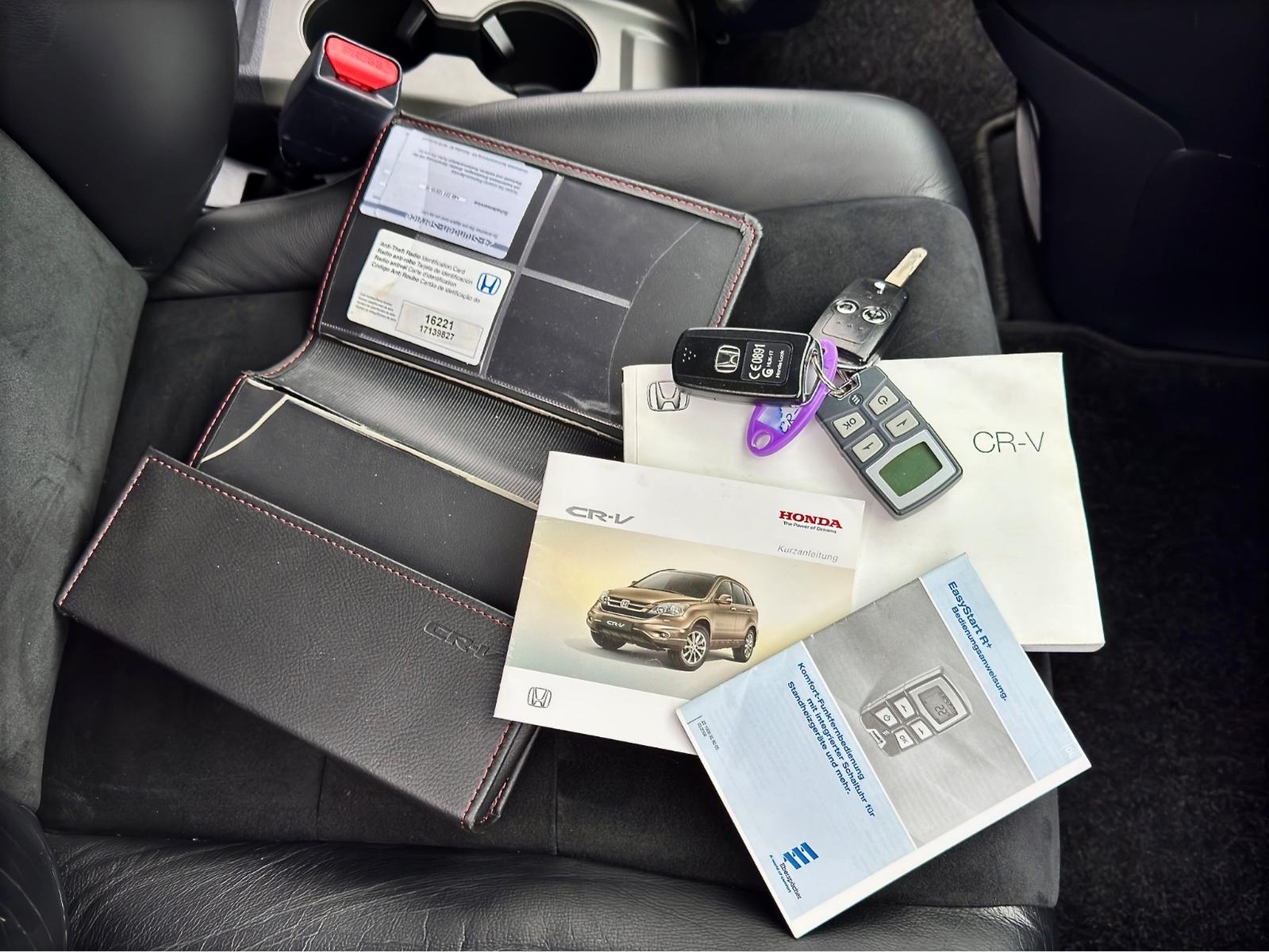HONDA CR-V 2.2 i-DTEC 150ch 4X4 - CUIR - CHAUFFAGE AUXILIAIRE - SIÈGES CHAUFFANTS - ATTELAGE - CLIM BIZONE