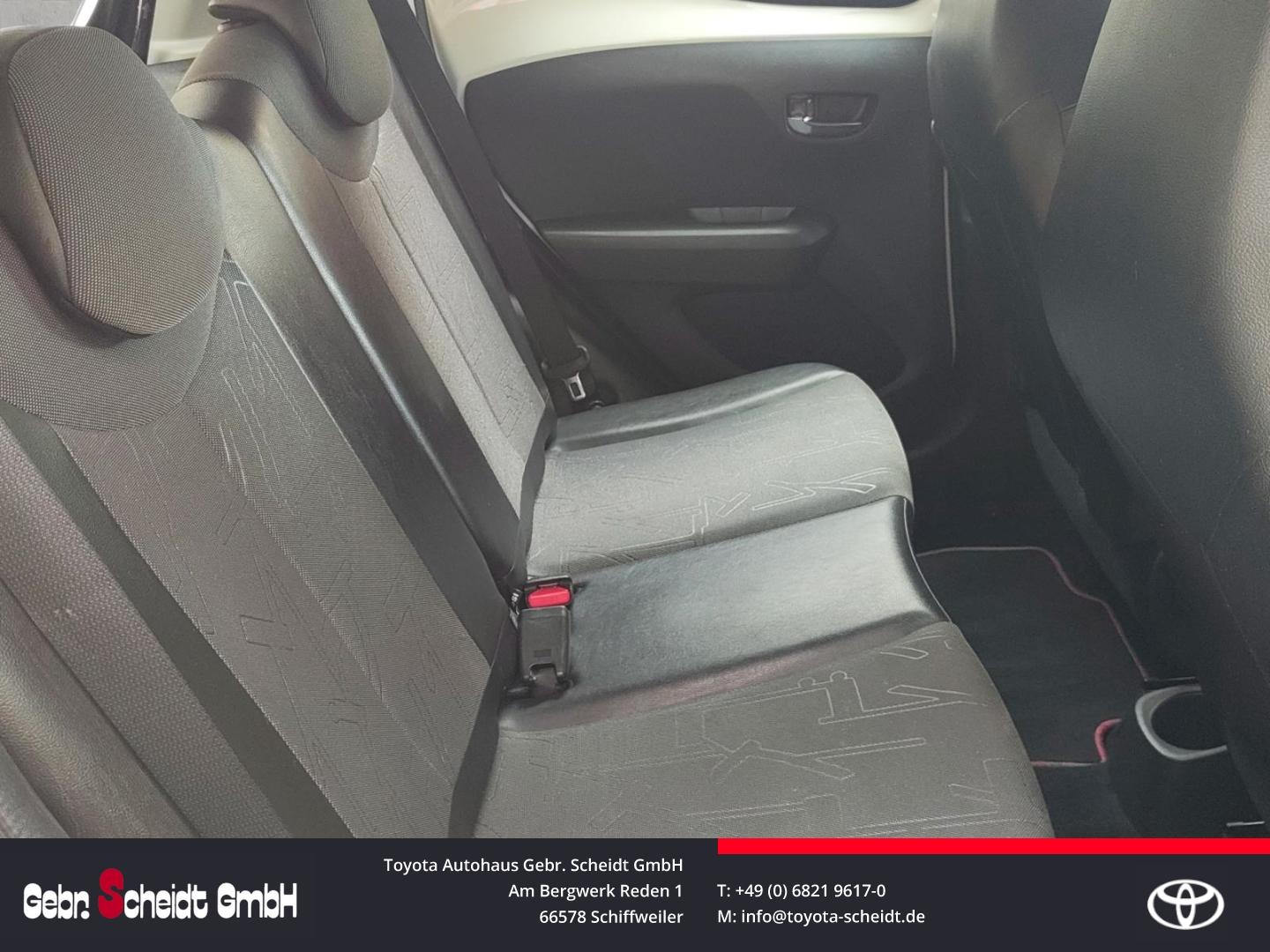 Toyota Aygo X-Pose Faltdach Rückfahrkamera Klimaanlage 
