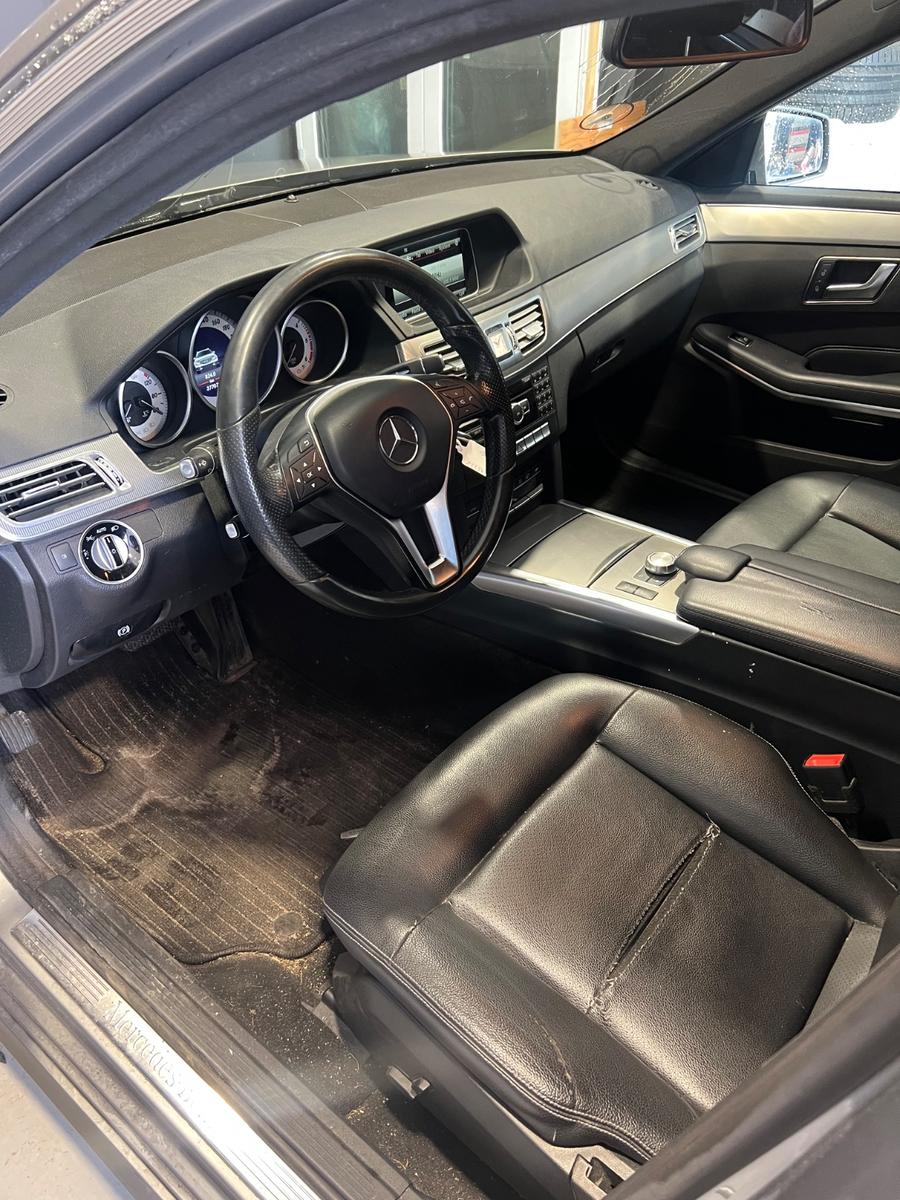 Mercedes-Benz E220 2015 — photo 7