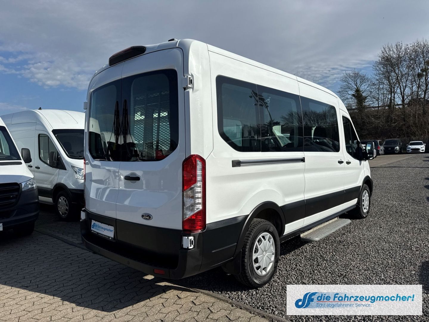 Fahrzeugabbildung Ford Transit Kombi 350 L3 Trend LIFT* Temp Tel.-Vorb.