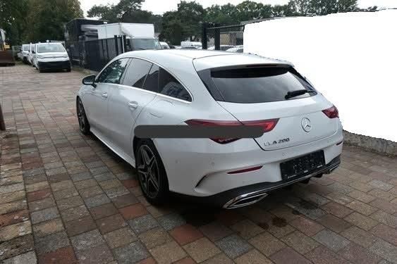 Mercedes-Benz CLA 200 Shooting Brake SB Aut. AMG / € 16.900 ne imagem 3
