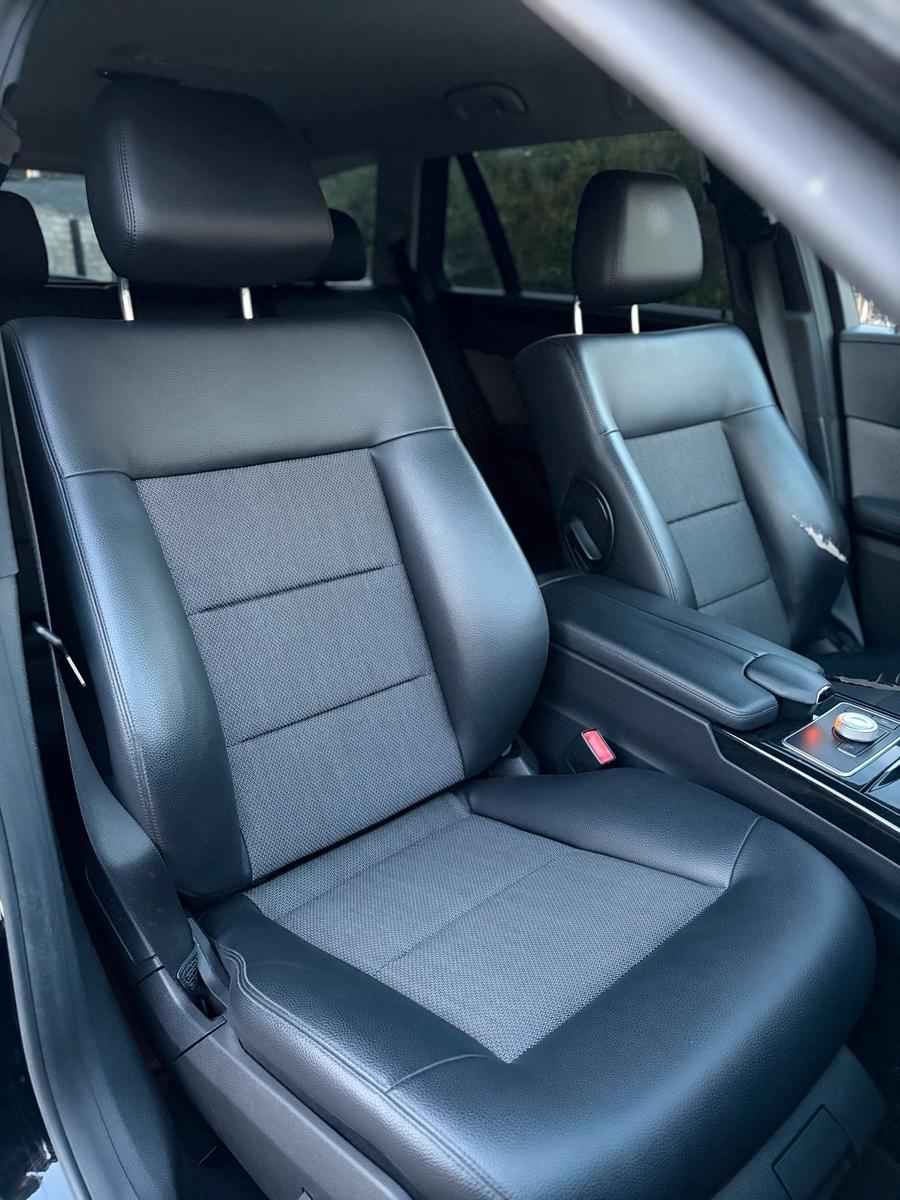 Mercedes-Benz E220 2011 — photo 13