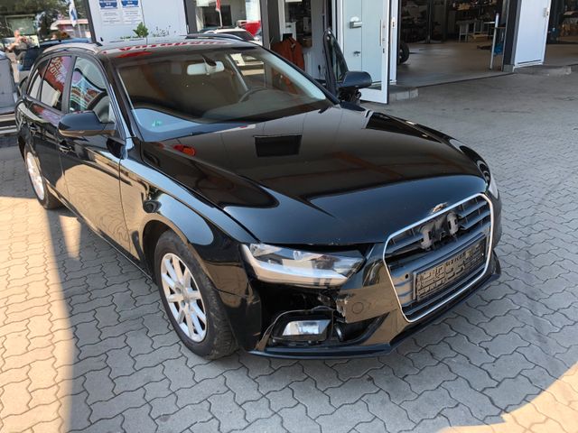Audi A4 Avant Attraction Wildschaden