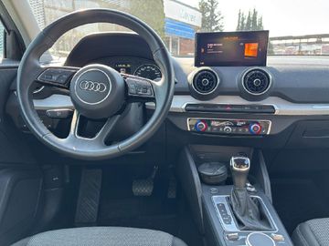 Audi Q2 35 TFSI advanced LEDKamera