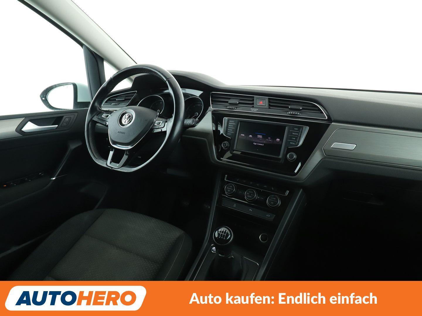 Volkswagen Touran 1.4 TSI Comfortline BlueMotion Tech *NAVI