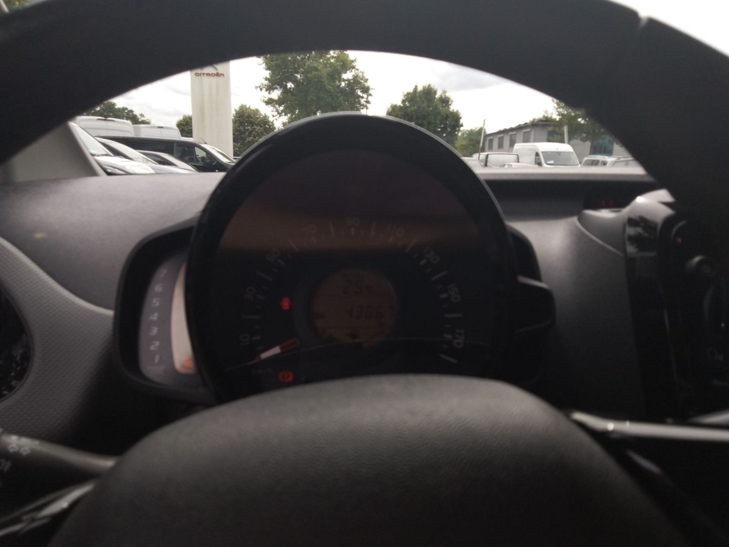 Fahrzeugabbildung Peugeot 108 Allure 1.0 VTi Top Flatrate El.Verdeck
