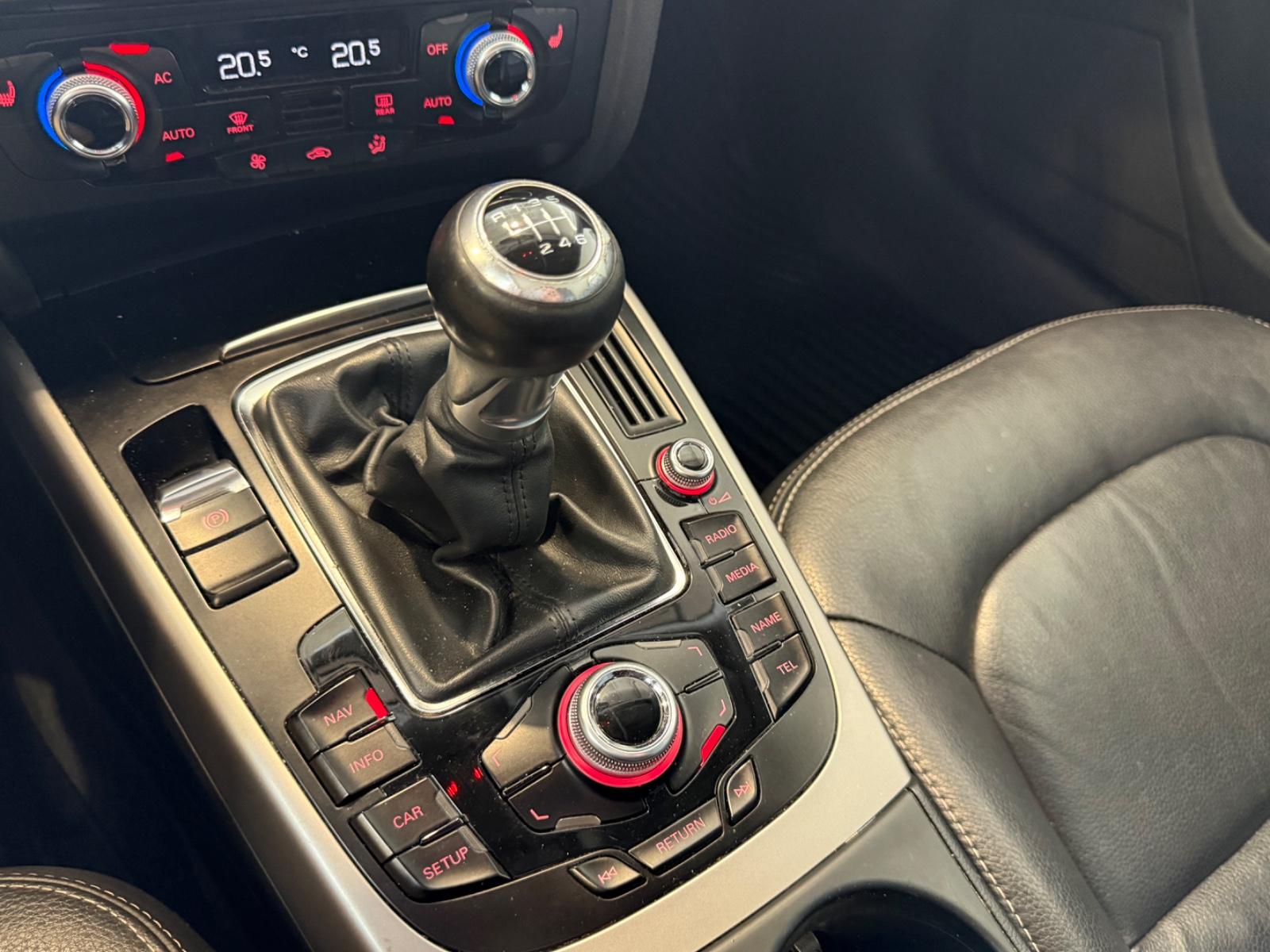 Audi A4 2013 — photo 18