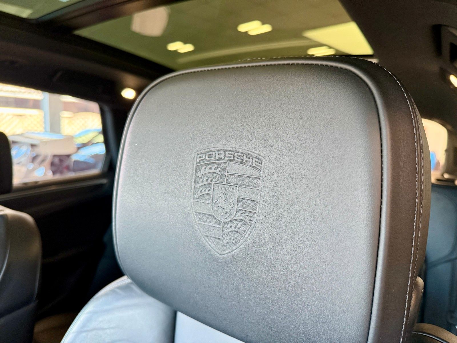 Fahrzeugabbildung Porsche Macan T Burmester/ACC/Panorama/Keyless/APPROVED