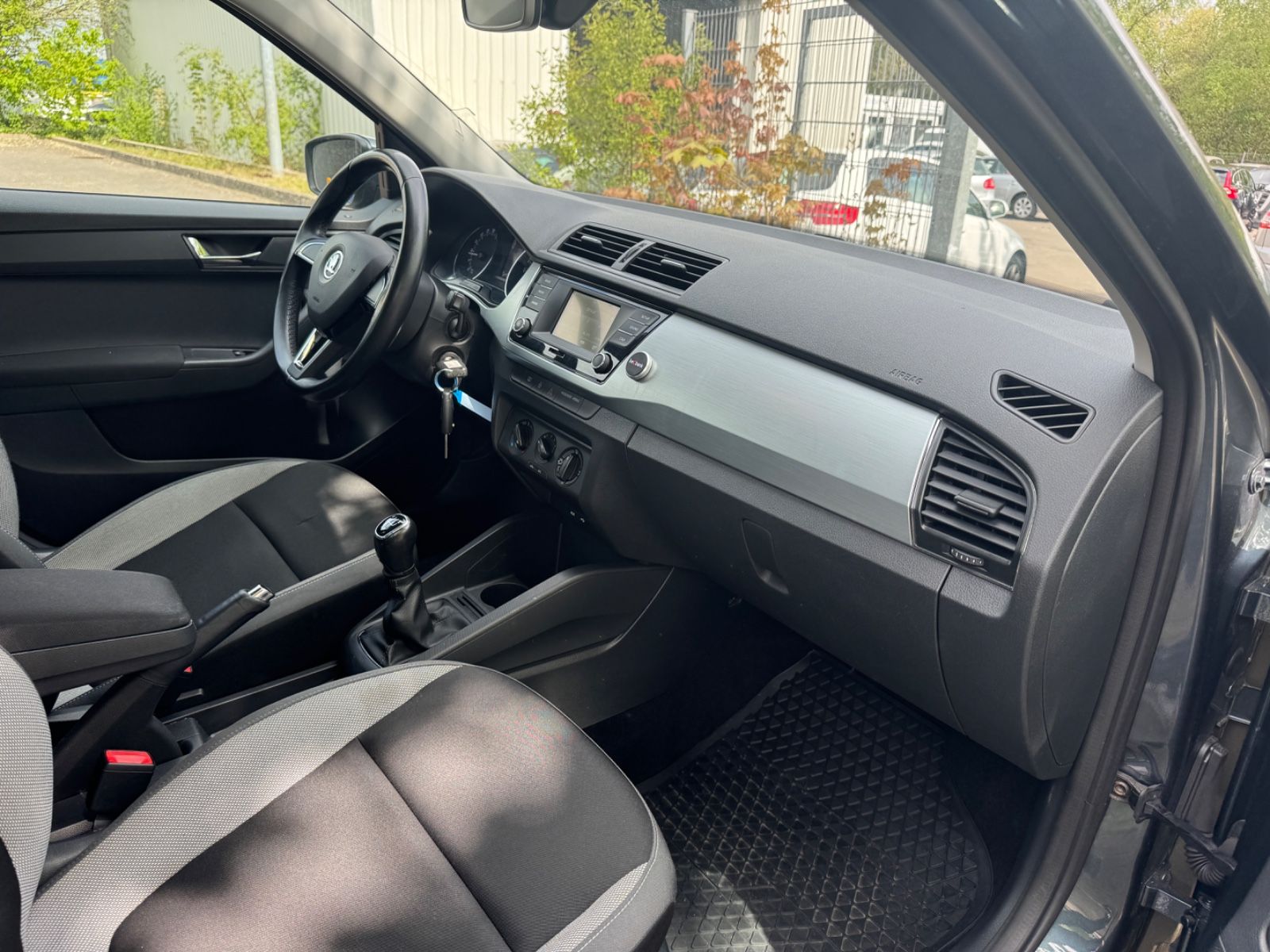 Fahrzeugabbildung SKODA Fabia Combi Ambition