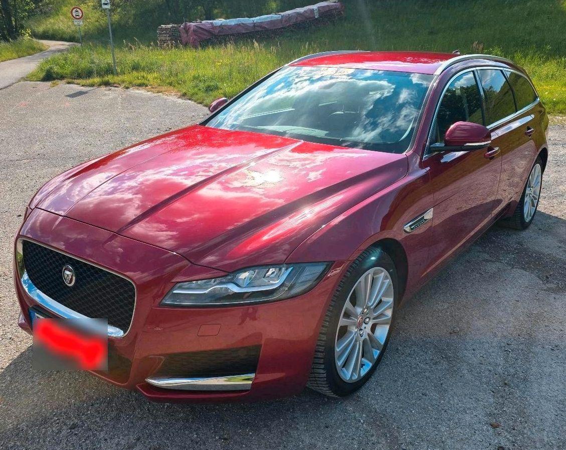 Jaguar XF