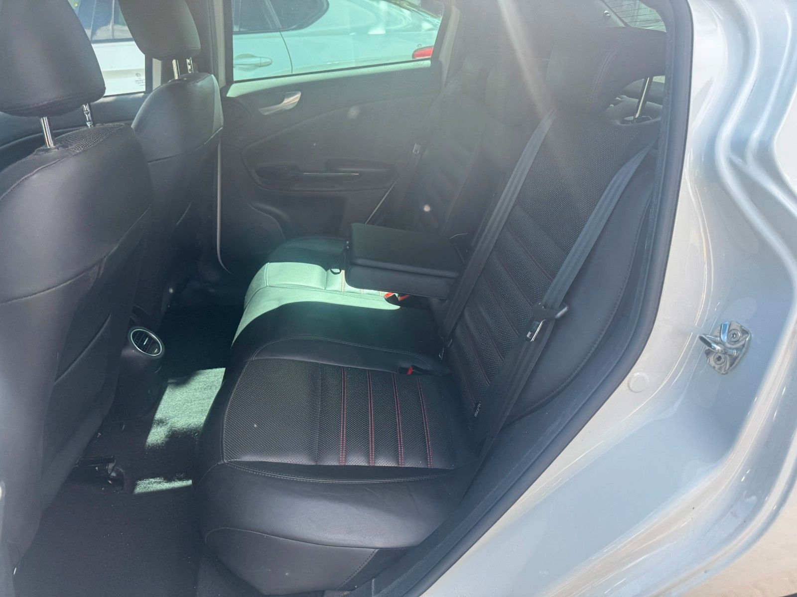Fahrzeugabbildung Alfa Romeo Giulietta Turismo Sportiva LEDER