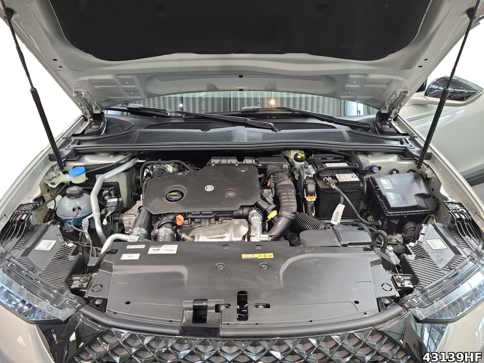 Fahrzeugabbildung DS Automobiles DS4 Performance Line+LEDER+NAVI+HEAD-UP+