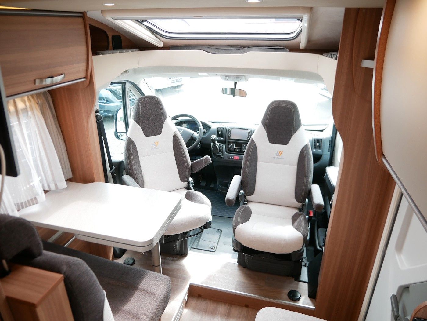 Fahrzeugabbildung Weinsberg CaraCompact Edition PEPPER 650 MEG NAVI SAT KAM