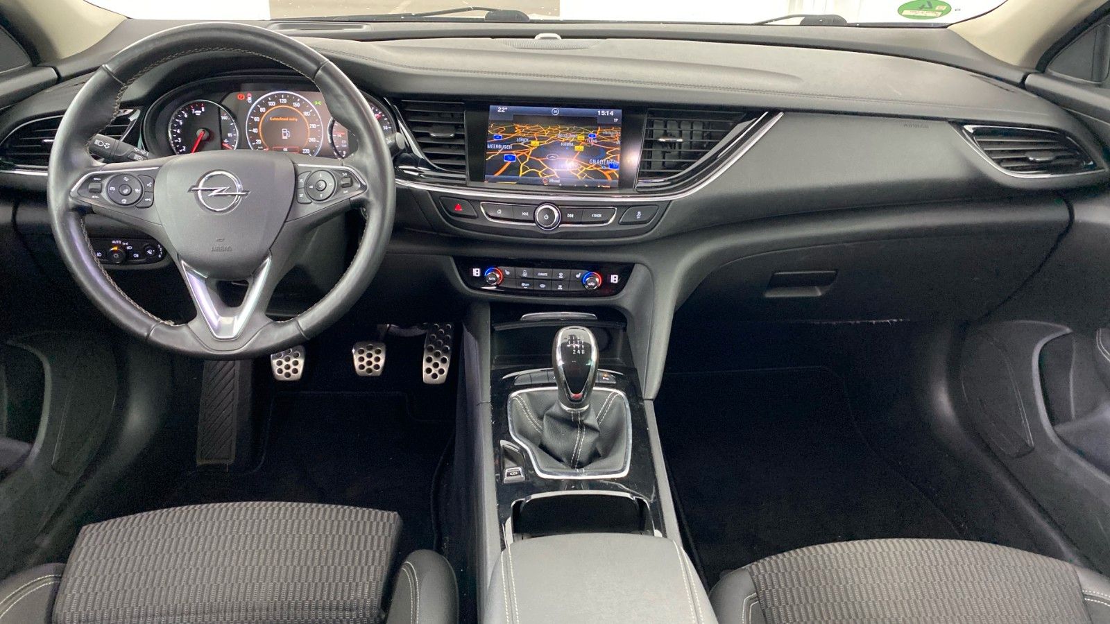 Fahrzeugabbildung Opel Insignia B ST 1.5T DYNAMIC NAVI/LED/KAMERA/SPORT
