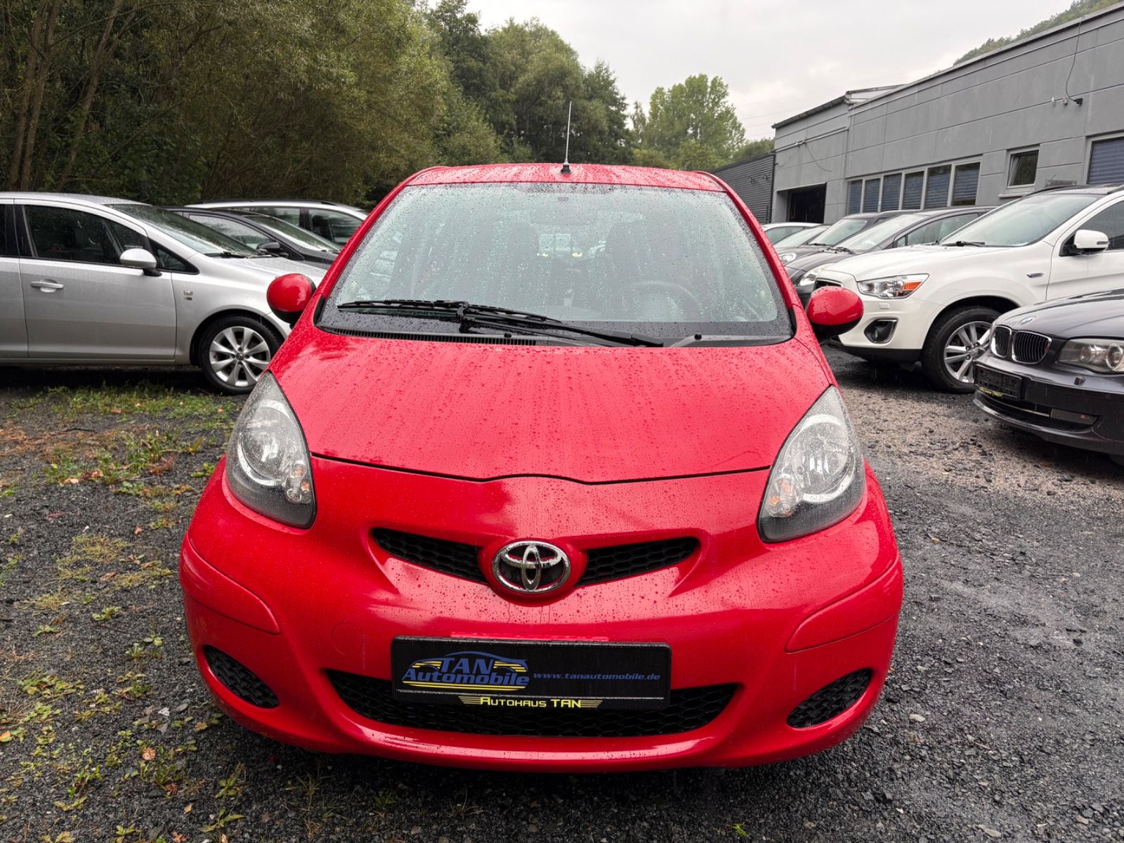 Fahrzeugabbildung Toyota Aygo AYGO * TÜV & Ölwechsel NEU *