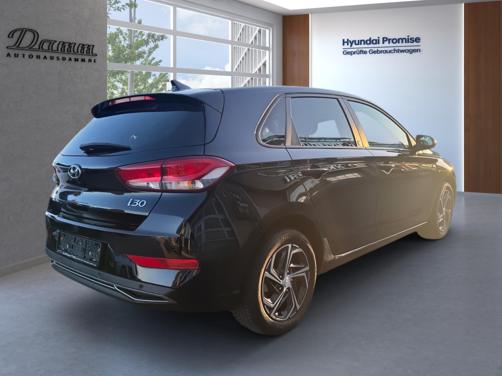 Hyundai i30 Intro Edition 1.5B 160PS  M/T Mild-Hybrid