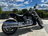 Harley-Davidson Street Rod - HARLEY-DAVIDSON STREET ROD