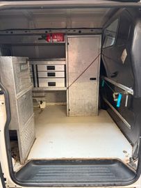 Volkswagen T6 Transporter - 10