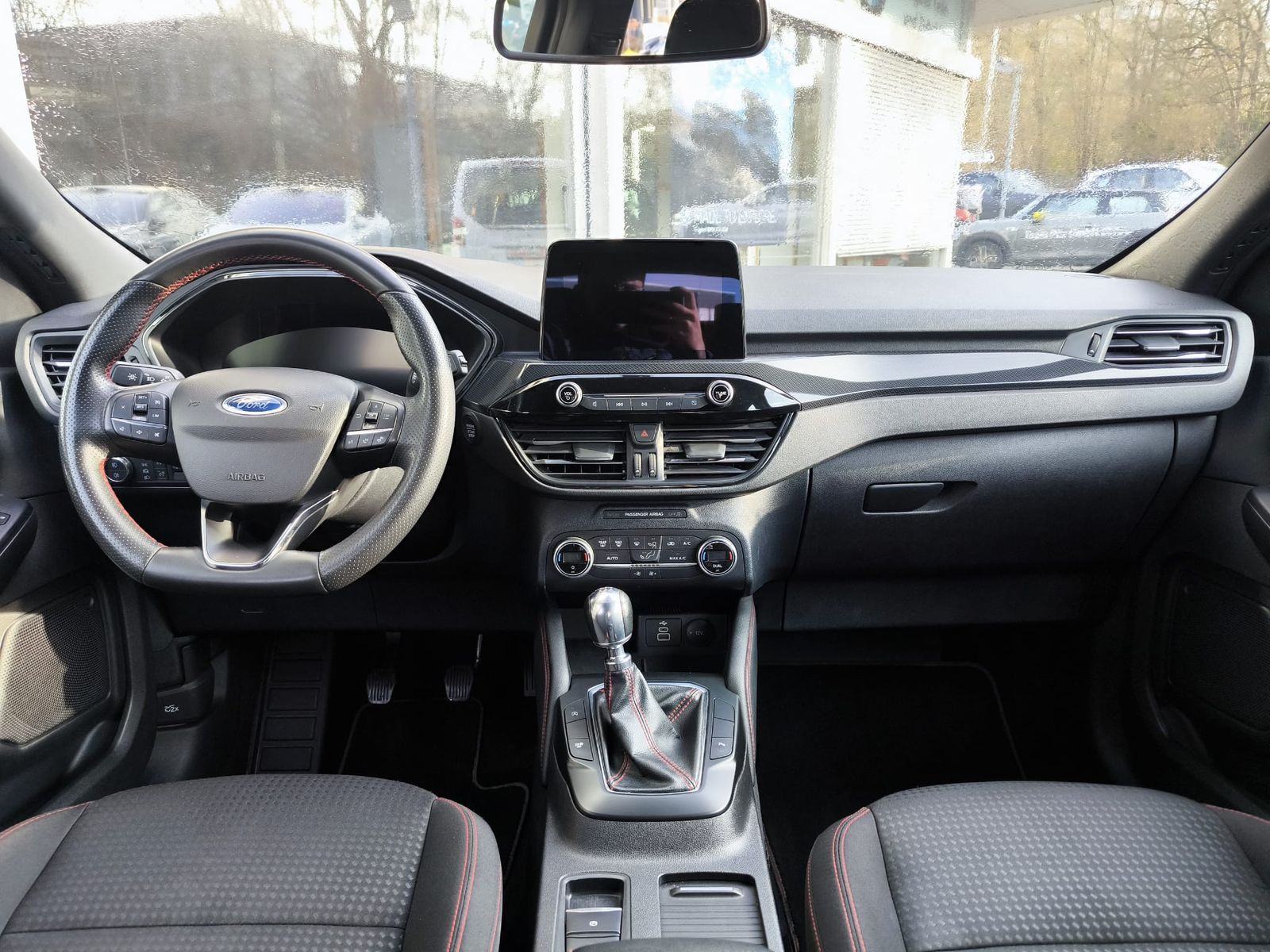Fahrzeugabbildung Ford Kuga 1.5 EB ST-Line VIRTU+NAVI+LED+KAM+PDC+18"LM
