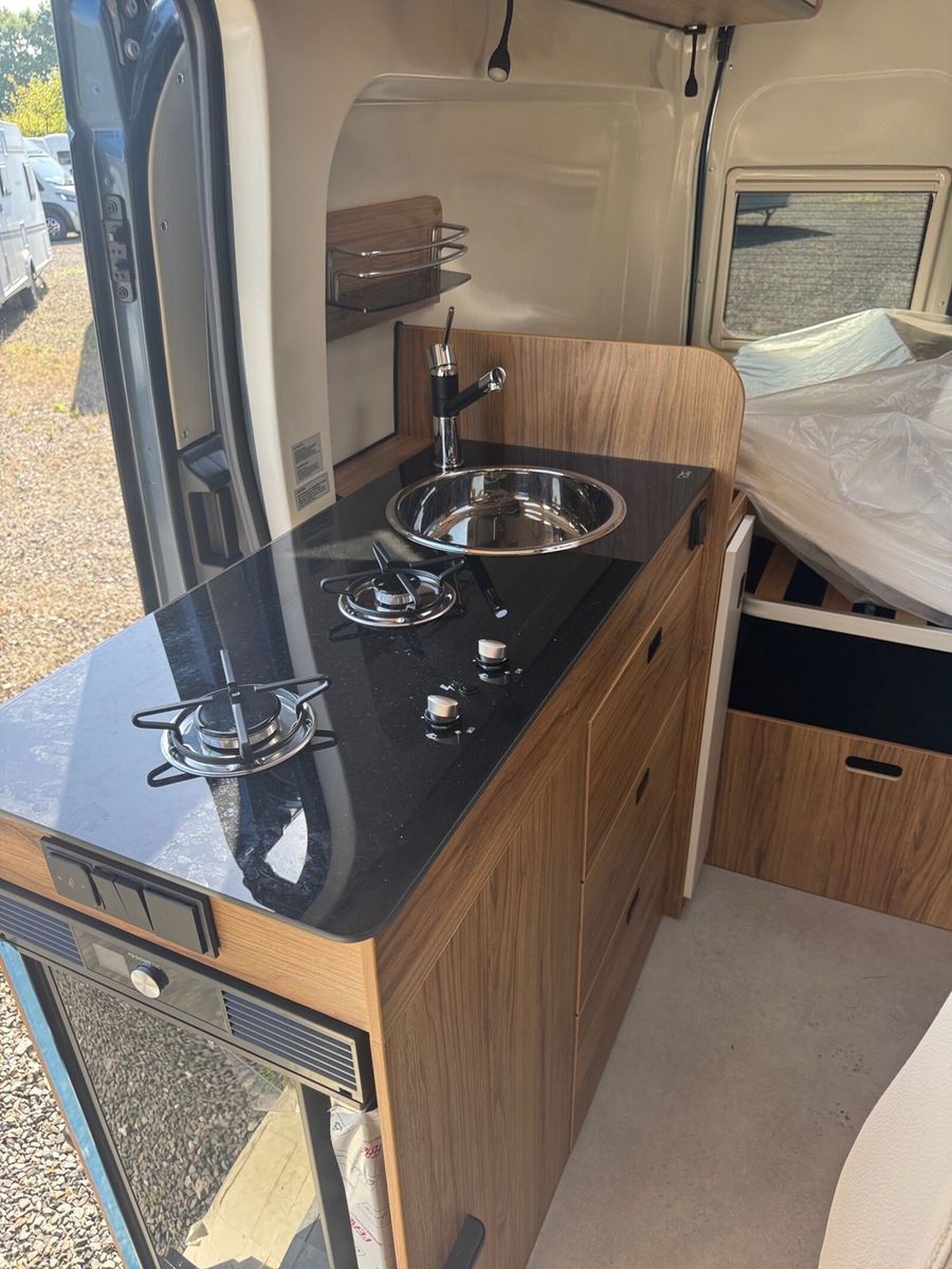 Fahrzeugabbildung Karmann Dexter 4x4 DE 560 AW Klima, Heizung 4KW, RFK