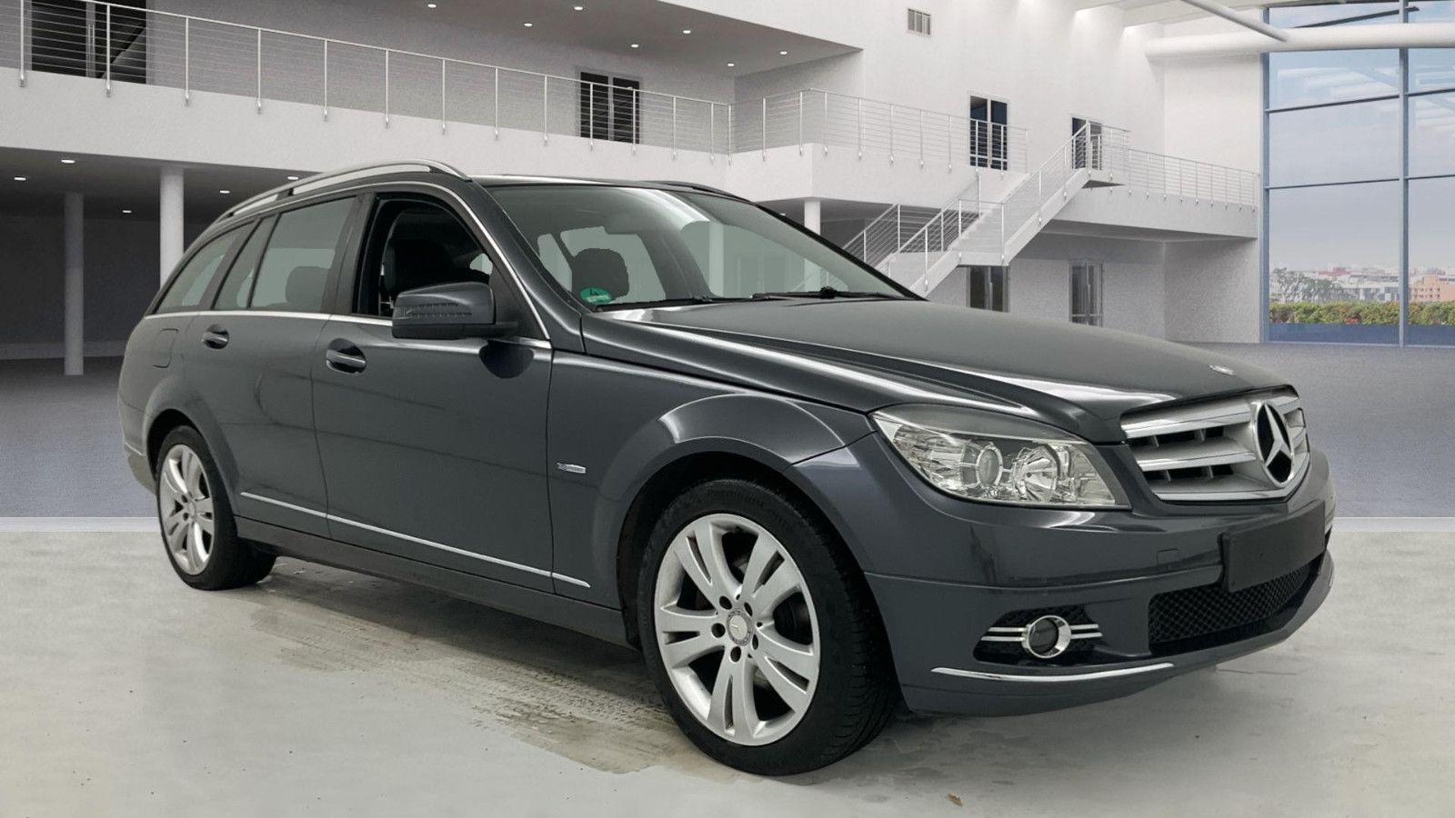 Fahrzeugabbildung Mercedes-Benz C 200 T CGI BlueEff Avantgarde Aut AHK GRA SHZ