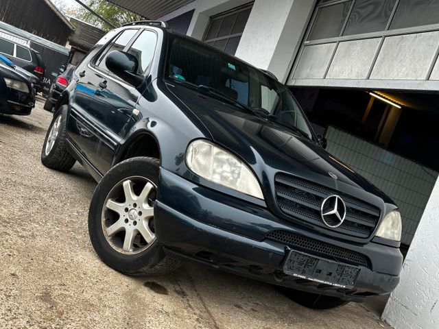 Mercedes-Benz ML 430 V8 *AHK, LEDER* KAUM ROST