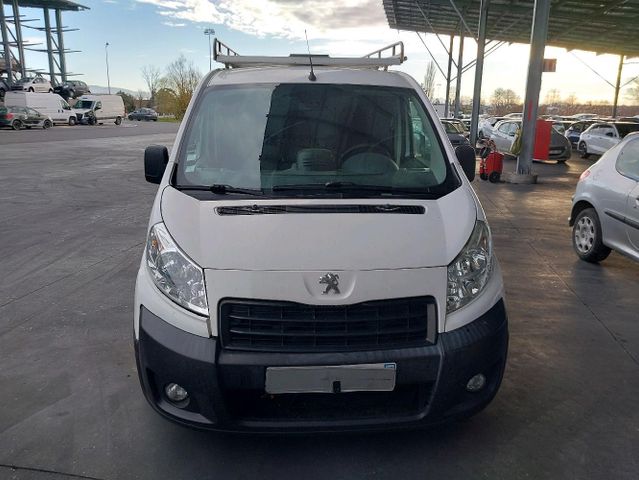 Peugeot EXPERT II 2.0 HDI 125 3P