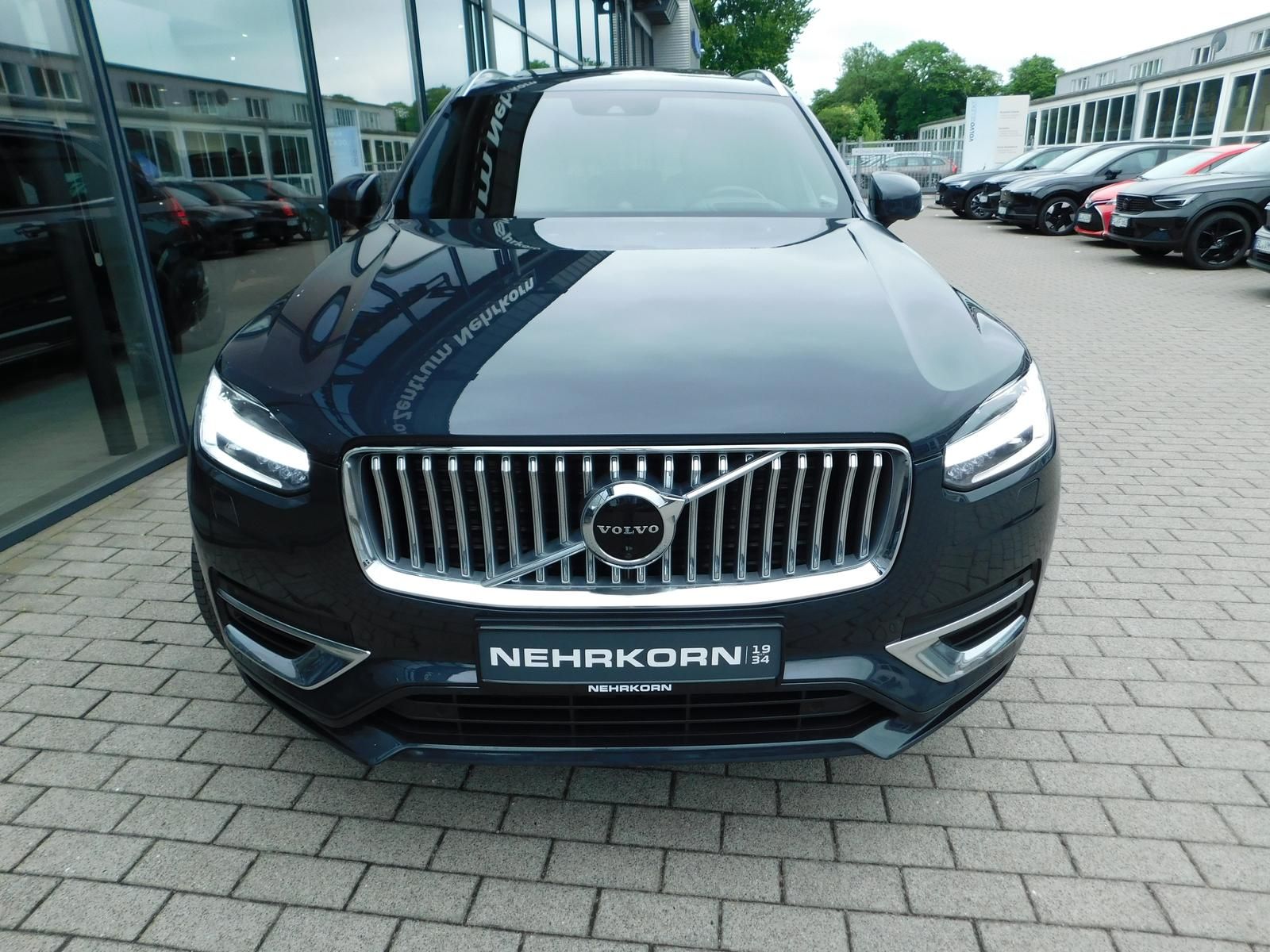 Fahrzeugabbildung Volvo XC90 T8 Inscription Edition "Bowers&Wilkins"