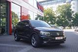 Volkswagen Tiguan 2.0 TSI IQ.DRIVE 4Motion DSG ACC Head-Up - mit Benzin-Antrieb: Schwarz, Geländewagen