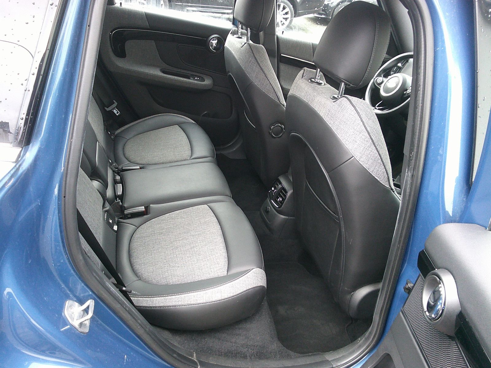 Fahrzeugabbildung MINI COOPER Countryman Cooper / Pepper