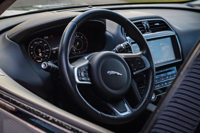 Fahrzeugabbildung Jaguar F-Pace 30 D Prestige 4WD iInz/Tausch mögl