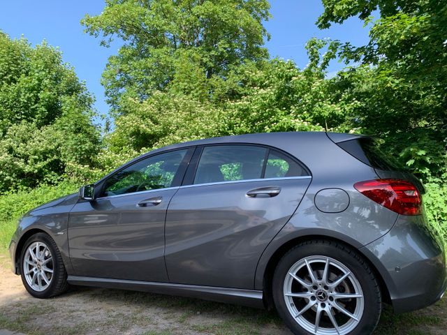 MERCEDES-BENZ A 180 -